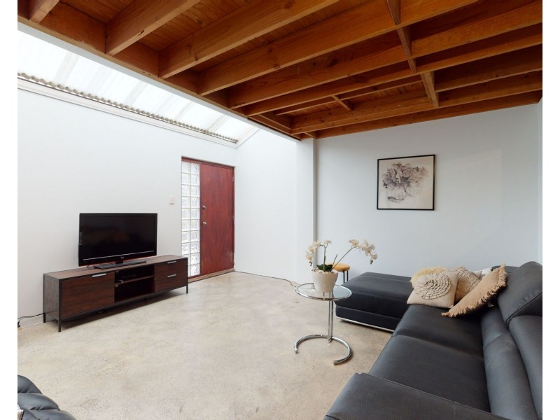 4/5 Harvest Road, North Fremantle WA 6159