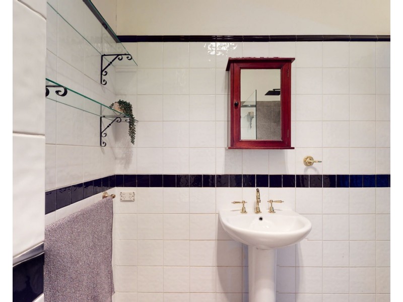 4/5 Harvest Road, North Fremantle WA 6159