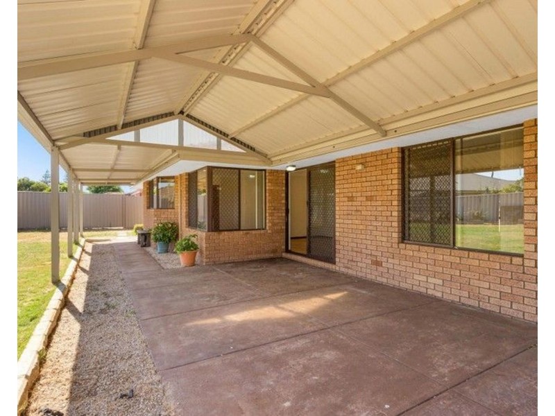 8 CASSERLEY ROAD, Rockingham WA 6168