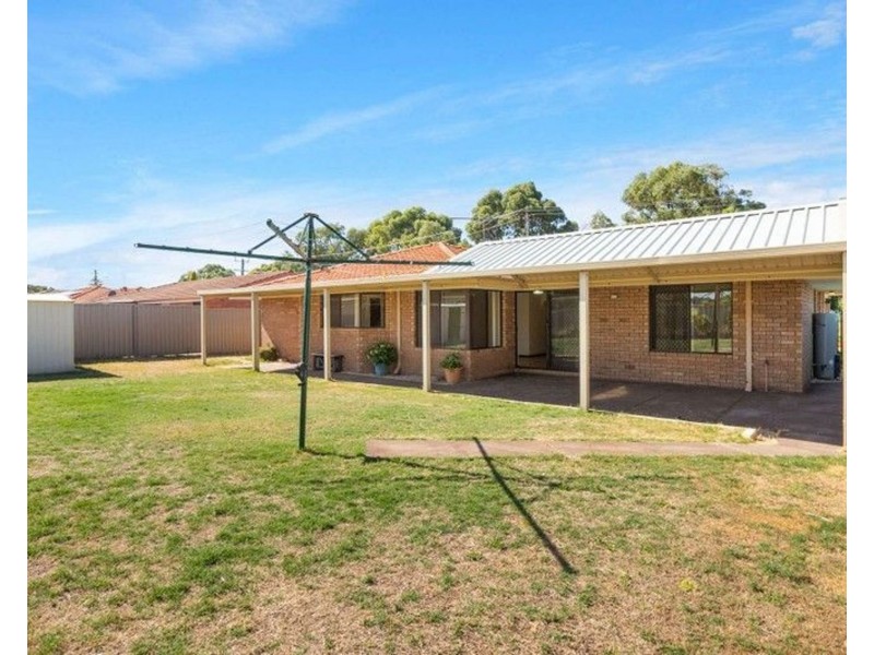 8 CASSERLEY ROAD, Rockingham WA 6168