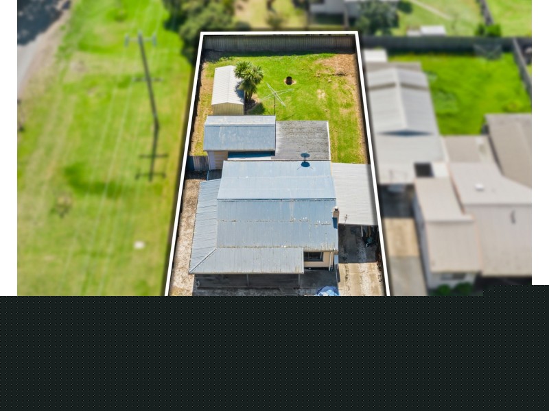 31 Maffra Rd, Heyfield VIC 3858