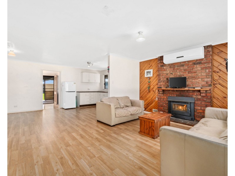 31 Maffra Rd, Heyfield VIC 3858
