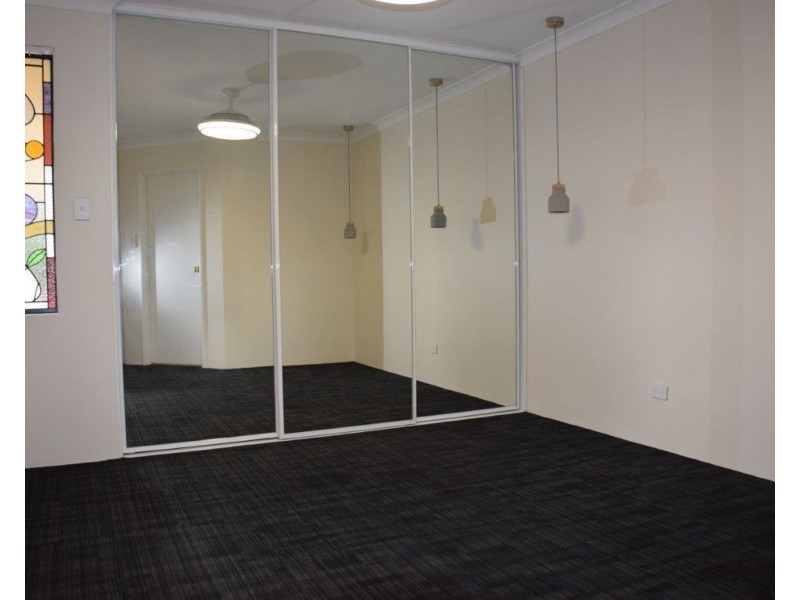 7/71 Upton Street, St James WA 6102