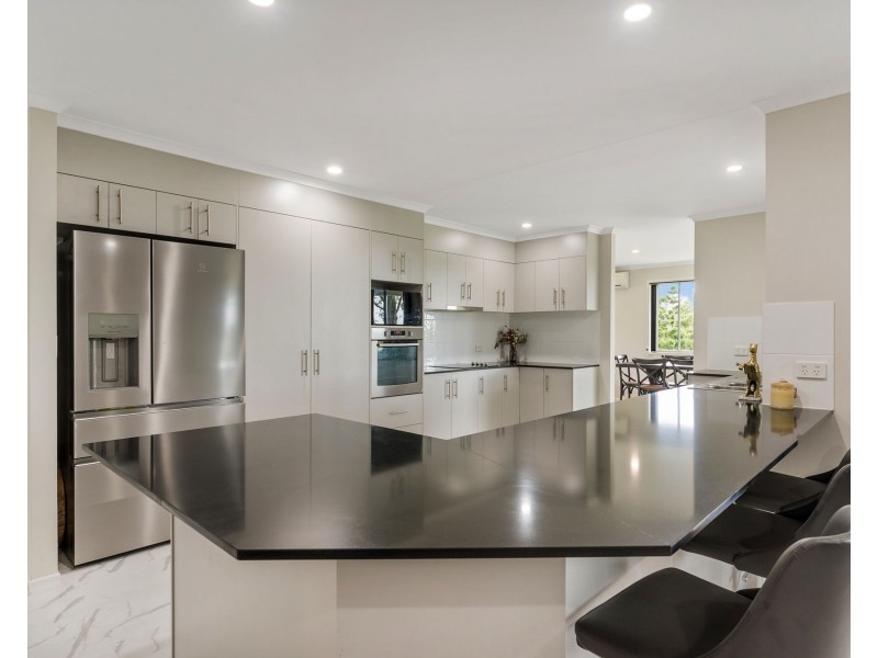 146 McIntosh Creek Road, Jones Hill QLD 4570