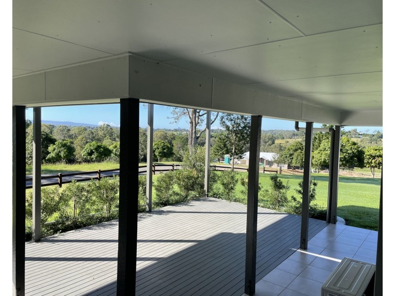 146 McIntosh Creek Road, Jones Hill QLD 4570