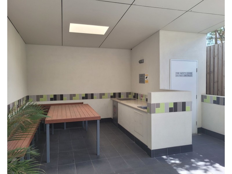 1406/67 Linton St, Kangaroo Point QLD 4169