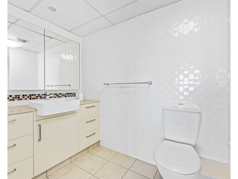 29/20 Commodore Drive, Surfers Paradise QLD 4217