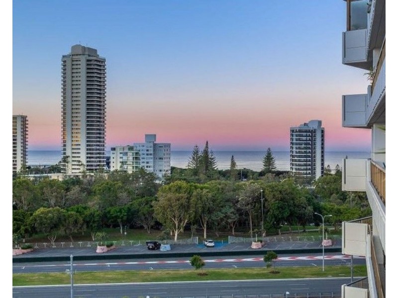 29/20 Commodore Drive, Surfers Paradise QLD 4217