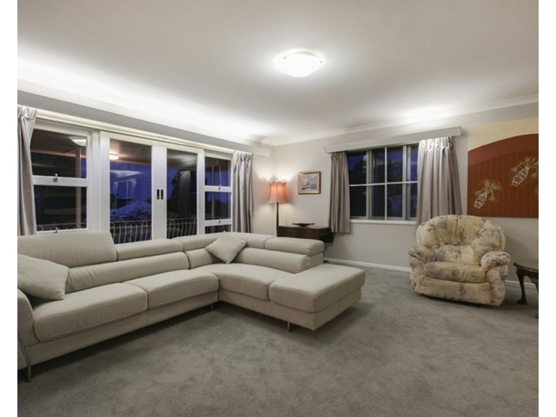 198 Rode Road, Wavell Heights QLD 4012