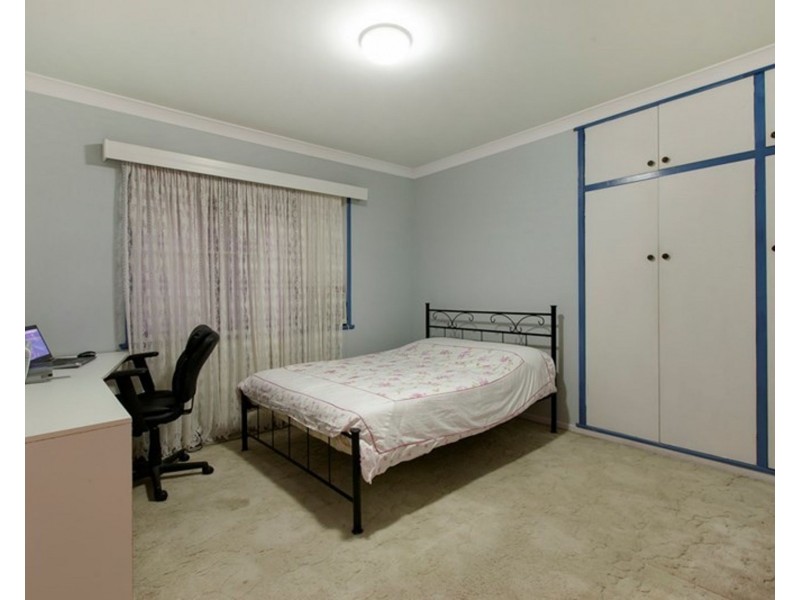 198 Rode Road, Wavell Heights QLD 4012