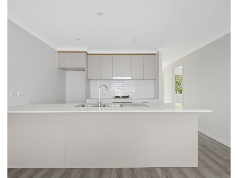 51 Avonmore Street, Edens Landing QLD 4207