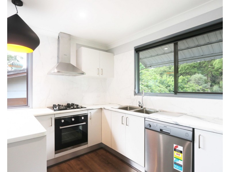 upstairs 162 Eastern Road, Killarney Vale NSW 2261