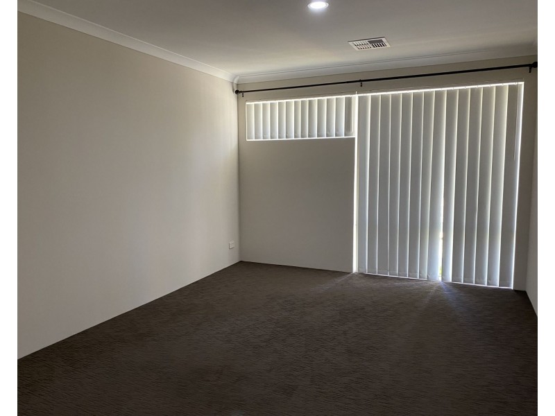 1 Ferndown Corner, Wellard WA 6170