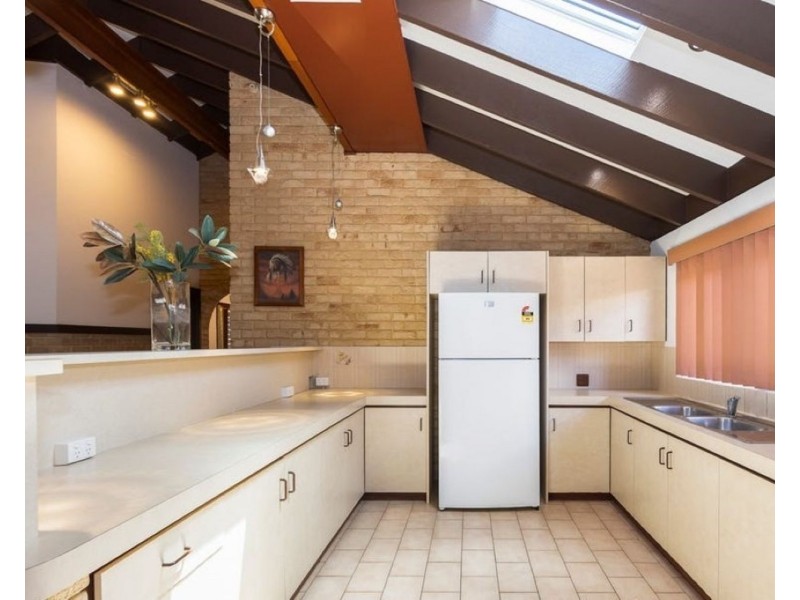 4 Parin Road, Marangaroo WA 6064