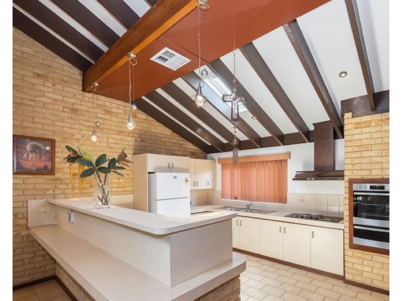 4 Parin Road, Marangaroo WA 6064