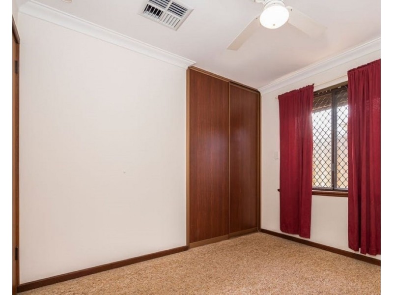 4 Parin Road, Marangaroo WA 6064