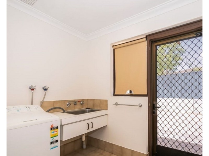 4 Parin Road, Marangaroo WA 6064