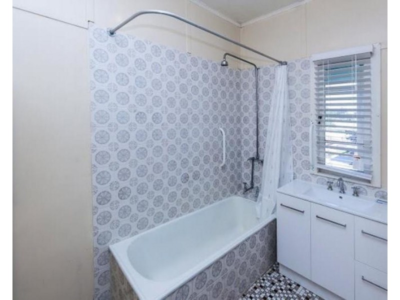 60 Scott Street, Kedron QLD 4031