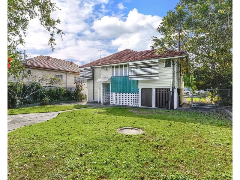 322 Hamilton Road, Chermside QLD 4032