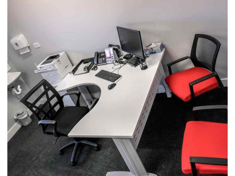 1 Chisham Avenue, Kwinana Town Centre WA 6167