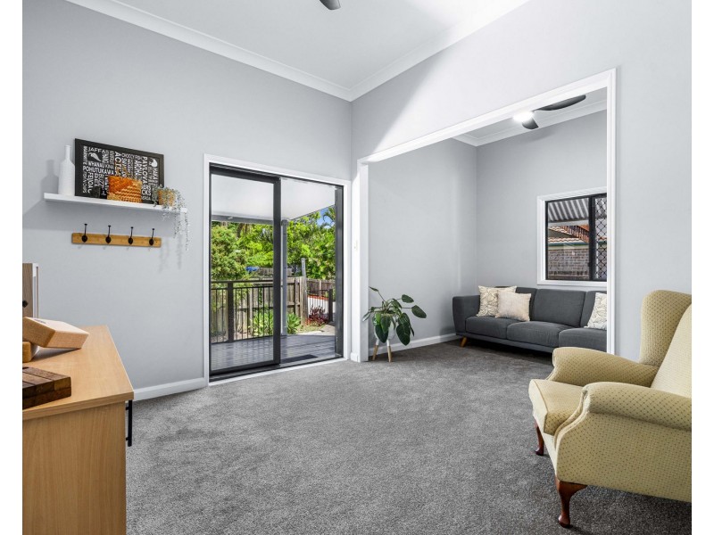 63 Wondall Road, Wynnum West QLD 4178