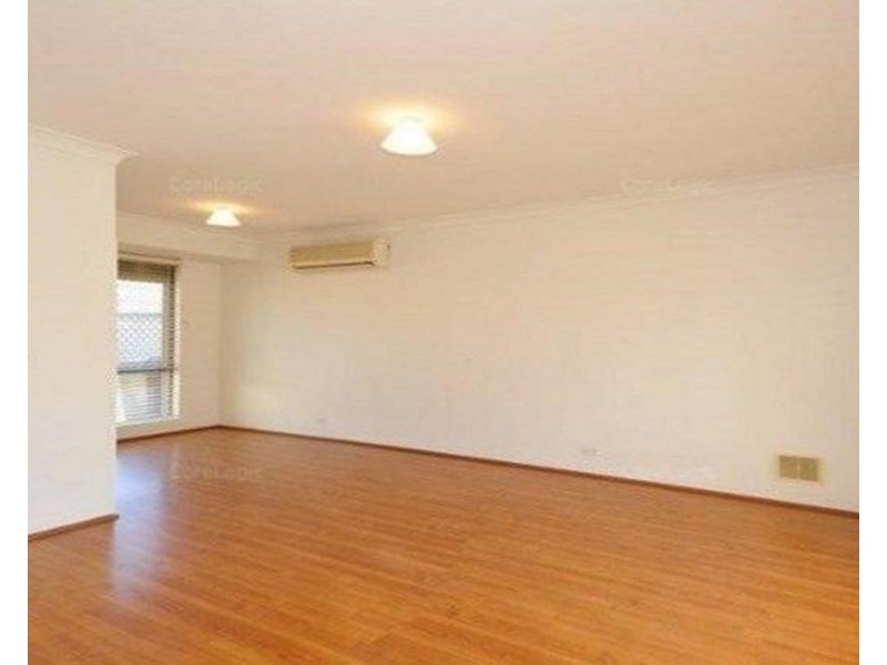 11 Grange Drive, Cooloongup WA 6168