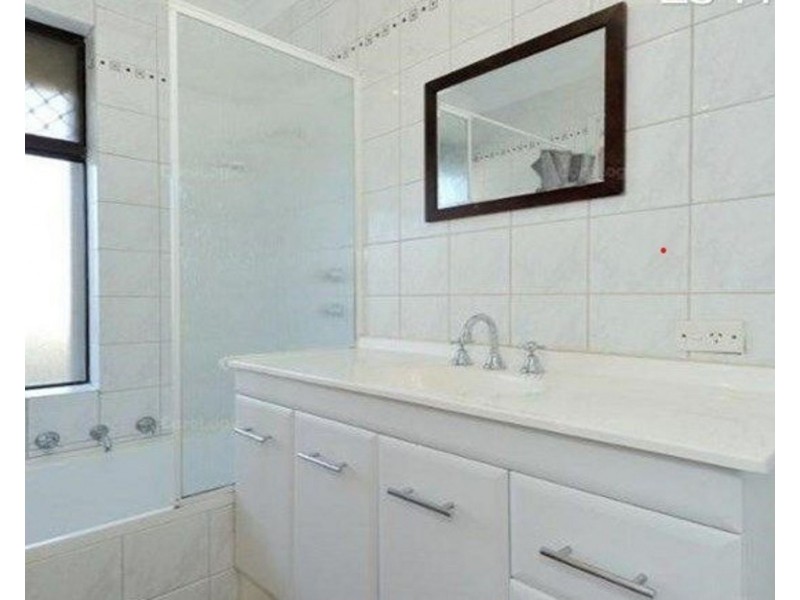 11 Grange Drive, Cooloongup WA 6168