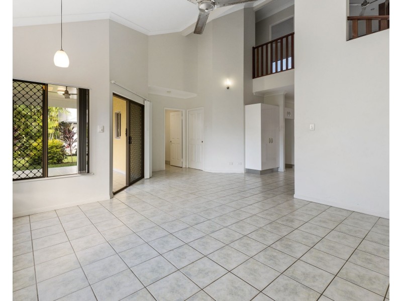 4/71-73 Cedar Road, Palm Cove QLD 4879
