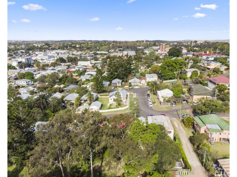 4 Hancock Street, Ipswich QLD 4305