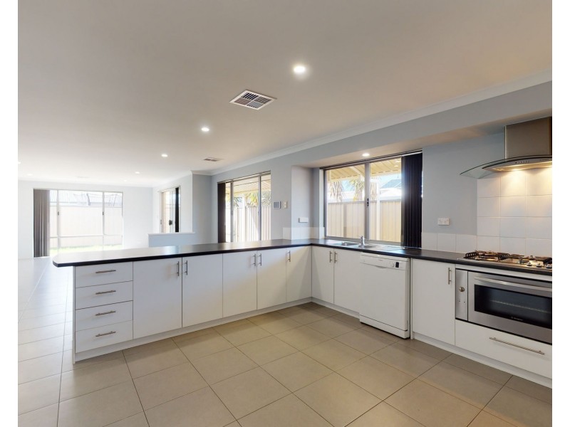 4 Rotterdam Vista, Wanneroo WA 6065