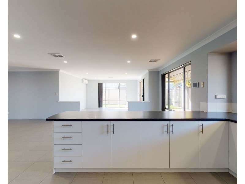 4 Rotterdam Vista, Wanneroo WA 6065