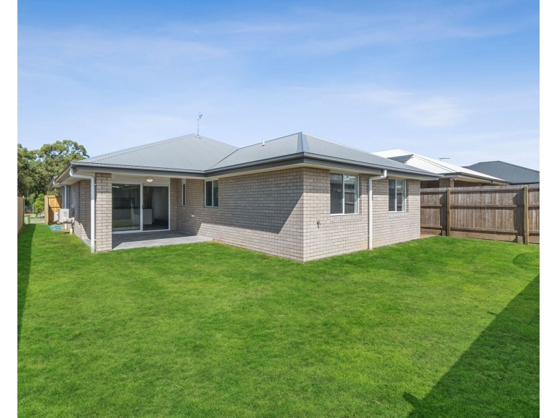 22 Flowers Drive, Coomera QLD 4209