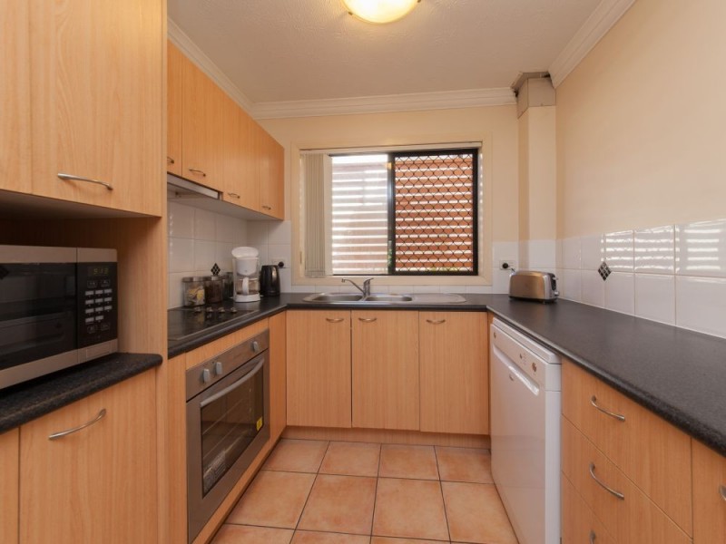 2/42 Longlands Street, East Brisbane QLD 4169