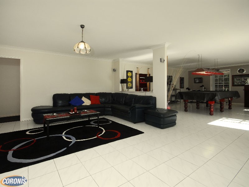 34 Dimboola Street, Bridgeman Downs QLD 4035