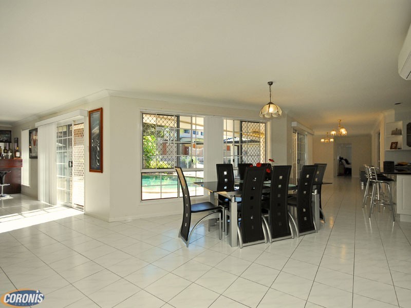 34 Dimboola Street, Bridgeman Downs QLD 4035