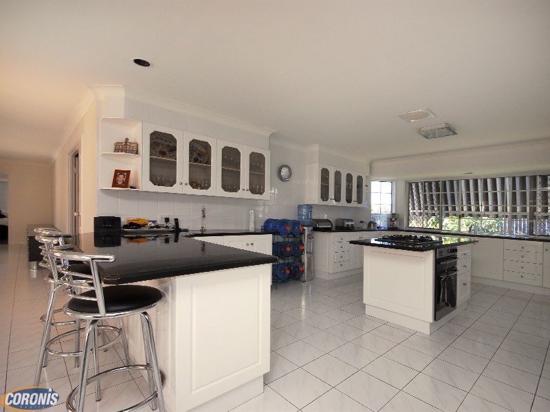 34 Dimboola Street, Bridgeman Downs QLD 4035