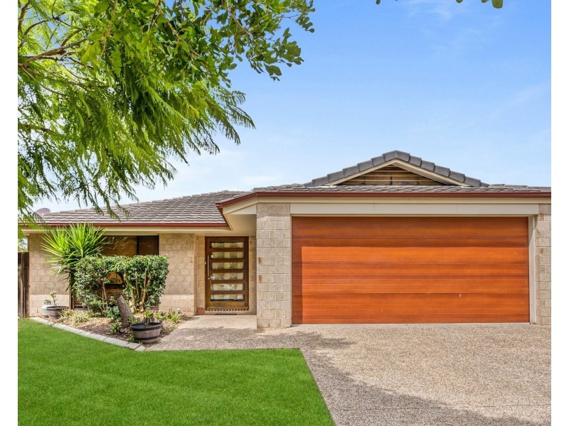 20 Weeroona Avenue, Beachmere QLD 4510