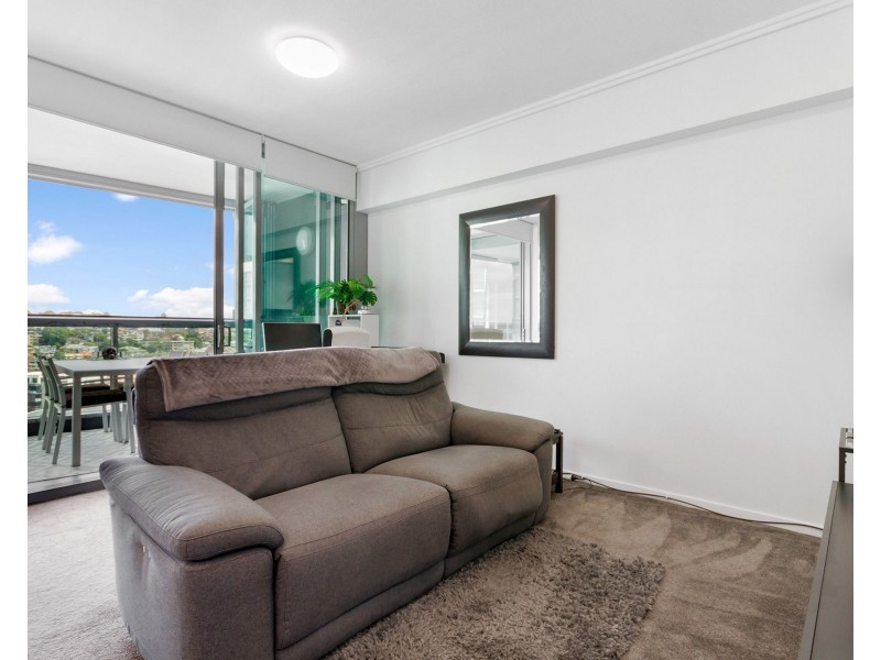 21202/8 Harbour Road, Hamilton QLD 4007
