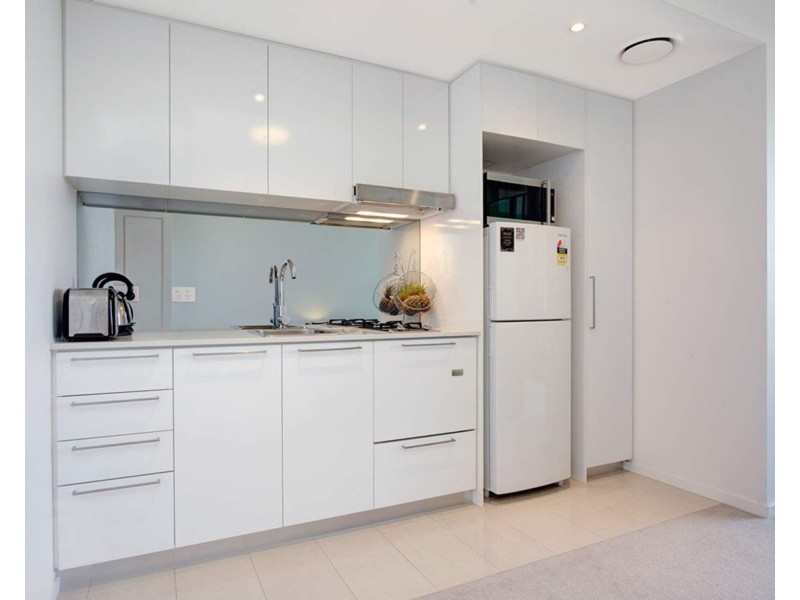 20504/8 Harbour Road, Hamilton QLD 4007