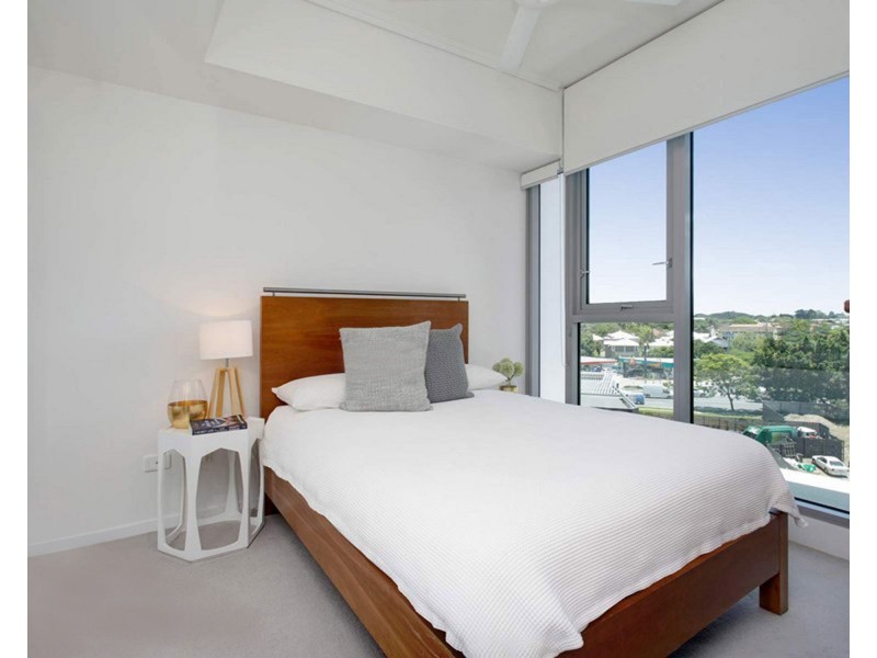 20504/8 Harbour Road, Hamilton QLD 4007