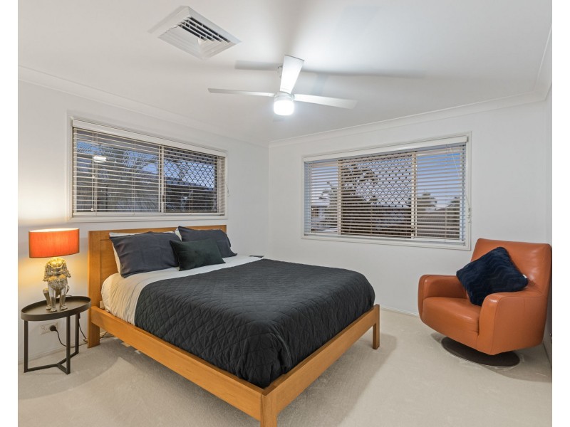 32 John Street, Manly West QLD 4179