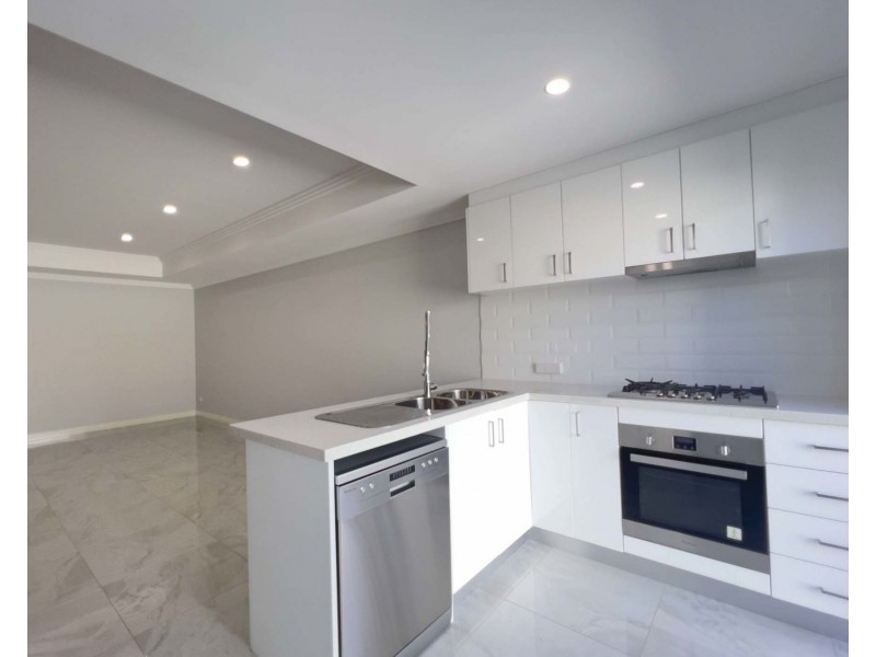 42 Lakey Street, Southern River WA 6110