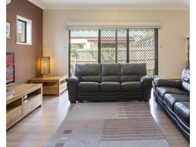 25 Creekside Drive, Springfield Lakes QLD 4300