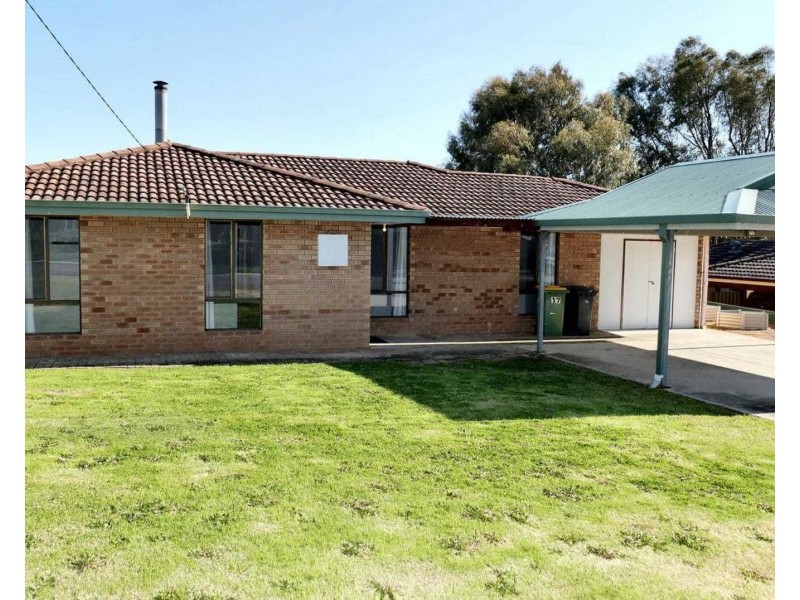 17 Cullen Court, Camillo WA 6111