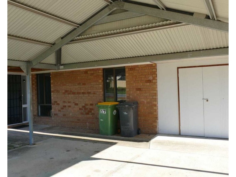 17 Cullen Court, Camillo WA 6111