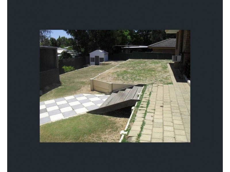 17 Cullen Court, Camillo WA 6111