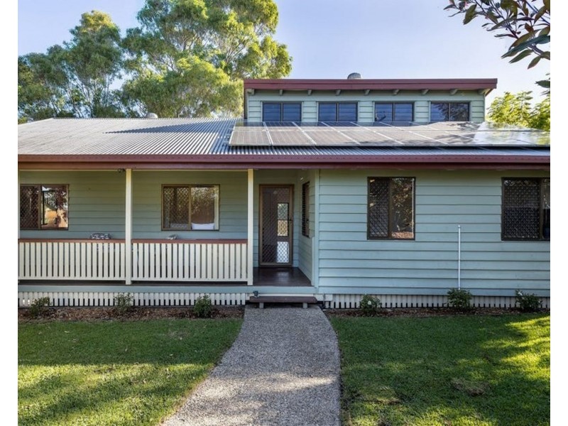 213 BUNYA ROAD, Arana Hills QLD 4054