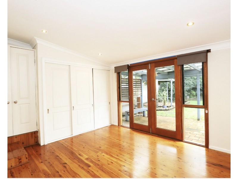 99 Platypus Road, Berkeley Vale NSW 2261