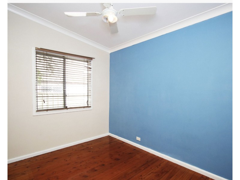 99 Platypus Road, Berkeley Vale NSW 2261