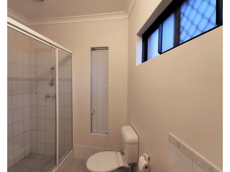 1/4 Holford Way, Wilson WA 6107